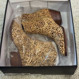 Dolce Vita Leopard Print Ankle Booties - Never worn!
